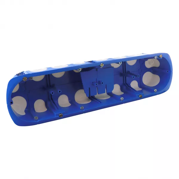BLM - Bo�te d\'encastrement No Air 4 Postes Entraxe 71 Diam�tre 67 mm Profondeur 50 (684715)