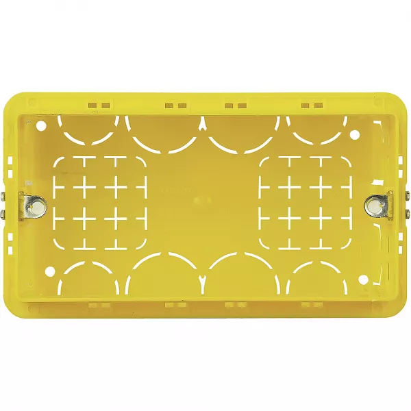 bticino-bo�te d\'encastrement bticino pour ma�onnerie 4 modules (504e)