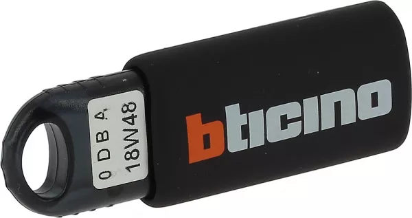 bticino-cl� usb avec licence loquendo fourni- myhome (bt4297)
