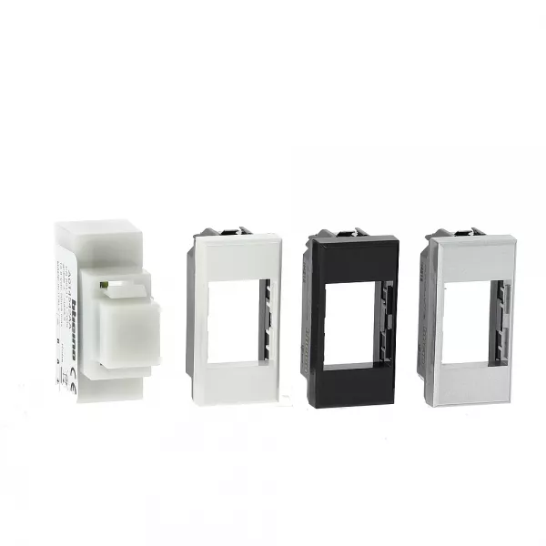bticino-lecteur de badge axolute pour alarme intrusion myhome_up - 3 enjoliveurs livr�s (bth4215)