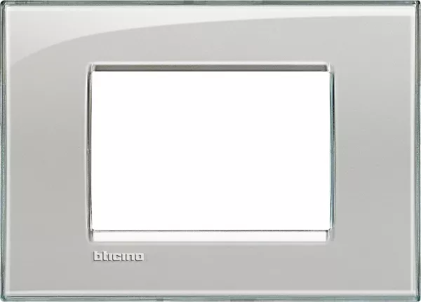 bticino-plaque carr�e livinglight kristall 3 modules - gris (lna4803kg)