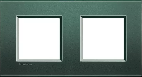 bticino-plaque carr�e livinglight silk 2+2 modules - park (lna4802m2pk)
