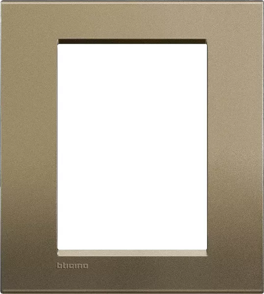 bticino-plaque carr�e livinglight silk 3+3 modules - square (lna4826sq)