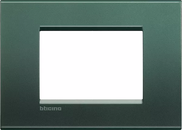 bticino-plaque carr�e livinglight silk 3 modules - park (lna4803pk)