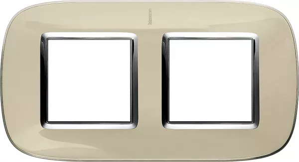 bticino-plaque elliptique axolute translucide 2+2 modules - ecru (hb4802/2da)