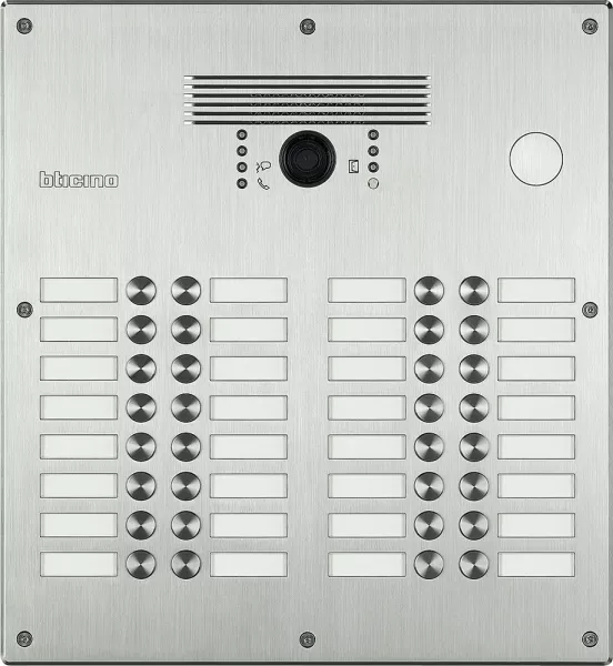 bticino-platine antivandale � bouton poussoir linea 300 - 21 � 32 appels fa�ade inox (308015)