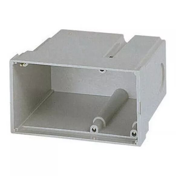 Capot, pour plastron d\'encastrement, 3 emplacements de montage (216550)