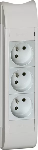 legrand-bloc-colonne � c�bler �quip�e de 3 prises 2p+t 16a - longueur 260mm - alu (030732)