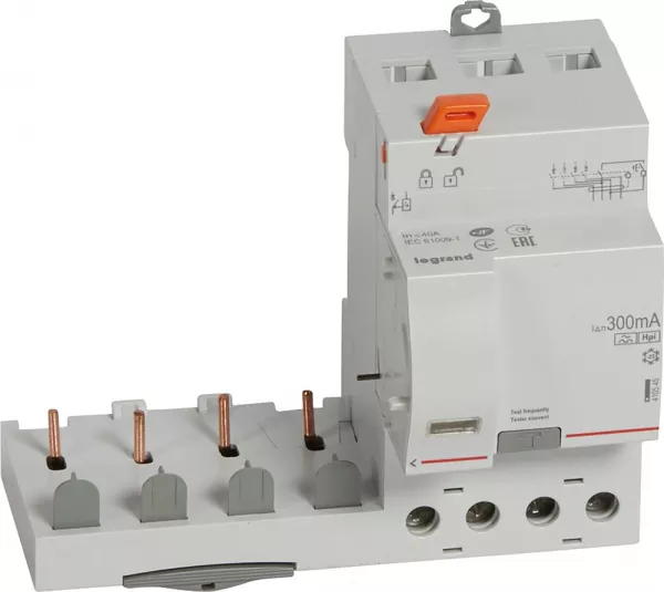 legrand-bloc diff adaptable � vis dx� pour disj 1 module/p�le 4p 400v~ 40a typef 300ma (410545)
