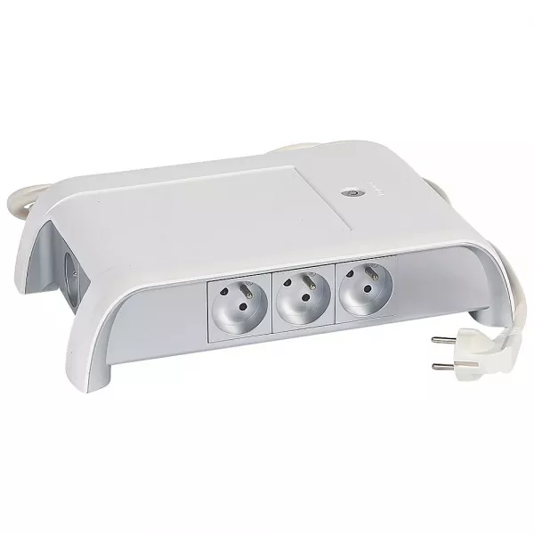 legrand-bloc pour salle de r�union �quip� de 8 prises 2p+t avec puits inclin�es (053574)