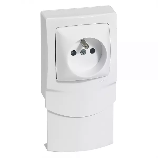 legrand-cadre saillie 1 poste avec prise de courant pour moulure 16mm (298911)