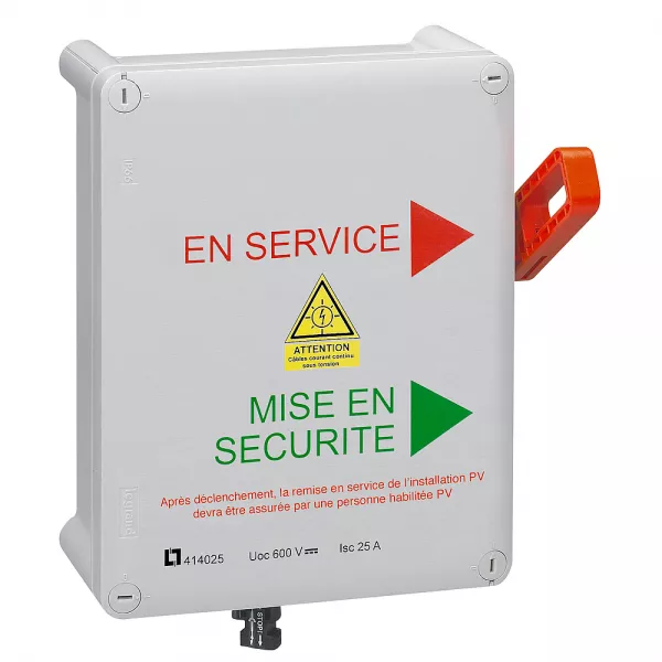legrand-coffret pv de securite pompier - application photovolta�que -classeii -600v 25a (414025)