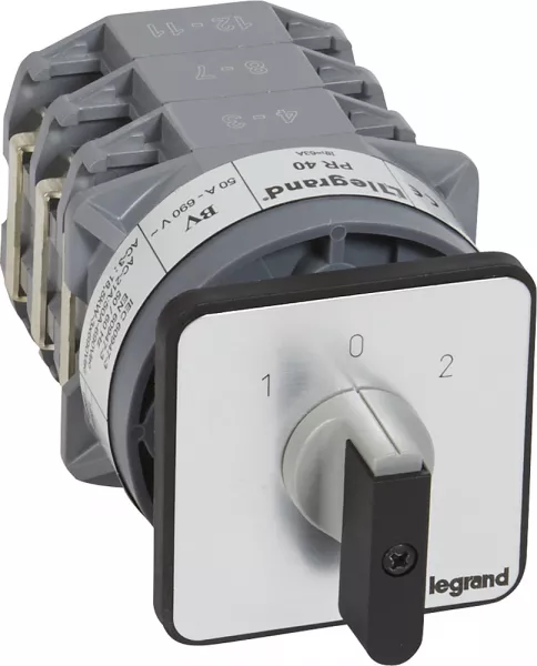 legrand-commutateur - inverseur avec arr�t 45� - pr 40 - 3p - 6 contacts - fixation vis (027452)