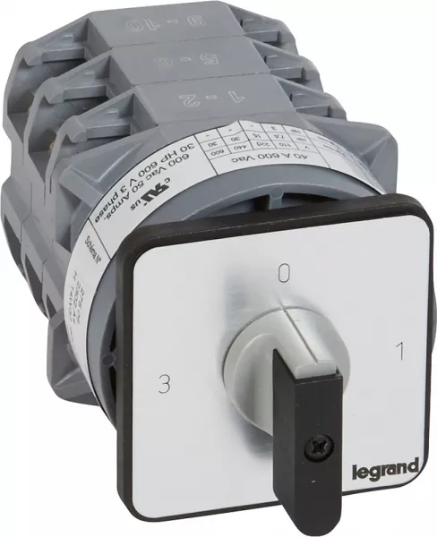 legrand-commutateur 3 directions avec arr�t - pr 40 - 2p - 6 contacts - fixation vis (027506)