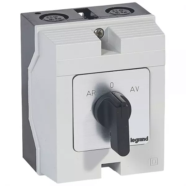 legrand-commutateur moteur triphas� - inverseur 1 vitesse - pr 17 - 5 contacts - bo�tier (027775)