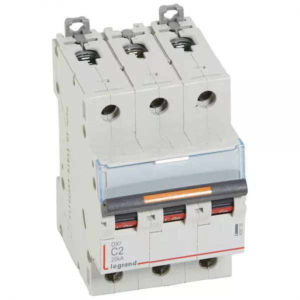 legrand-disj. dx� 25ka arriv�e haute, d�part bas � vis 3p 400v~ - 2a courbe c 3 modules (409778)
