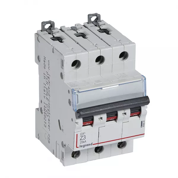 legrand-disjoncteur dx� 25ka arriv�e haute/d�part bas vis 3p 3a - courbe z - 3 mod (409920)