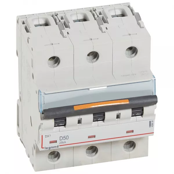 legrand-disjoncteur dx� 25ka arriv�e haute/d�part bas vis 3p 50a -courbe d - 4,5 mod (409838)