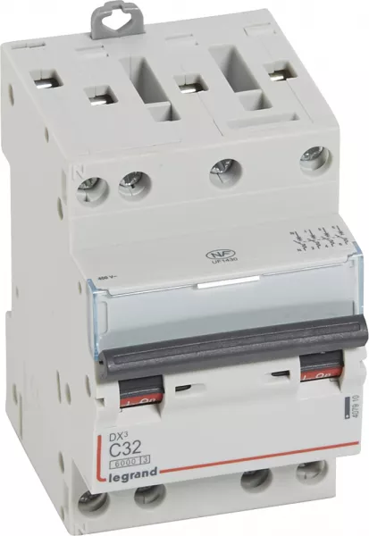 legrand-disjoncteur dx� 6000 -vis/vis- 4p- 400v~-32a-10ka-courbec-peigne hx� opti 4p -3m (407910)