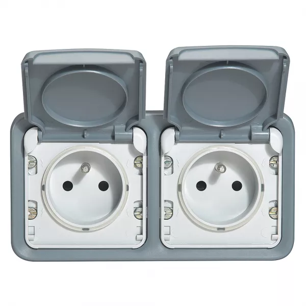 legrand-double prise de courant avec terre pr�c�bl�e + volet ip55 plexo - hori. - gris (069934)