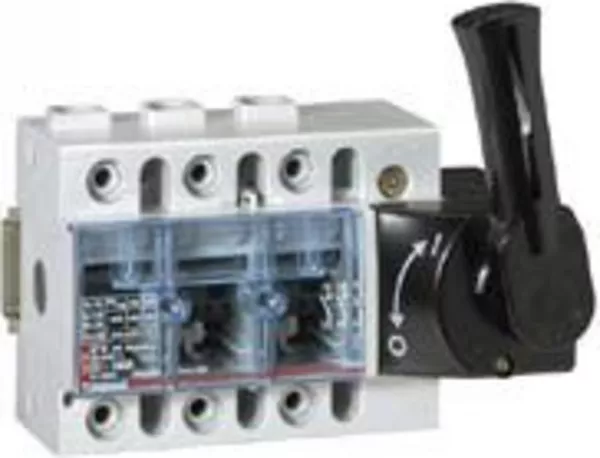 legrand-interrupteur-sectionneur vistop 160a - 3p commande frontale et poign�e noire (022551)