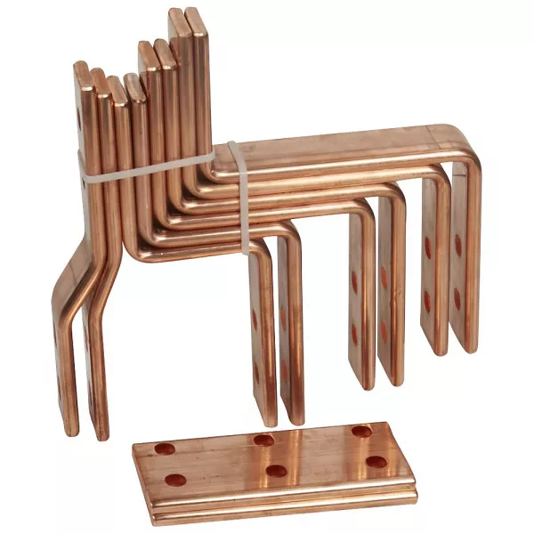 legrand-kit connexion vx� jeux barres entraxes diff�rents align�es en armoire prof.725mm (404545)
