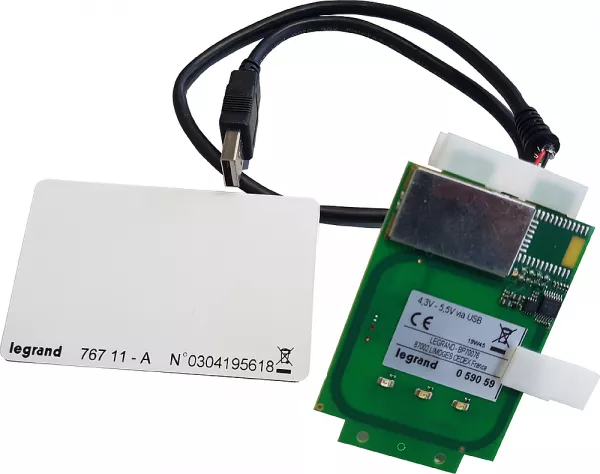 legrand-kit lecteur rfid pour bornes green\'up premium pour v�hicule �lectrique (059059)