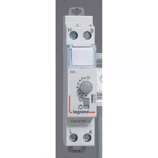 legrand-minuterie modulaire 230v~ 50hz et 60hz - sortie 16a 250v~ - 1 module (412602)