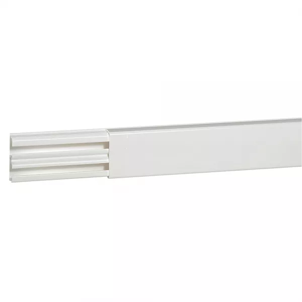 legrand-moulure de section 32x12,5mm avec cloison (098130)