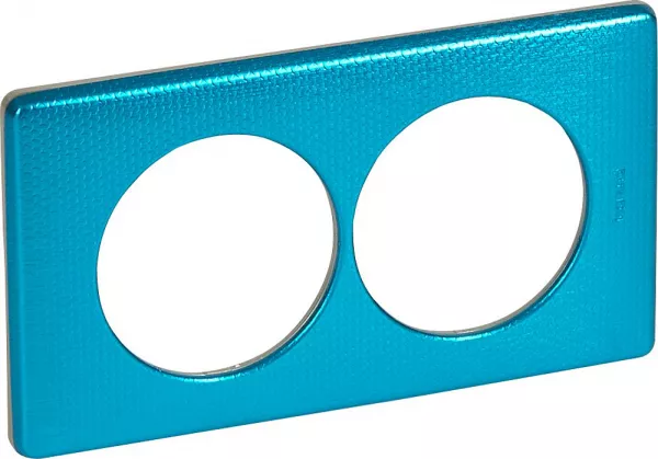 legrand-plaque c�liane m�tal 2 postes pour r�novation entraxe 57mm finition blue snake (068778)
