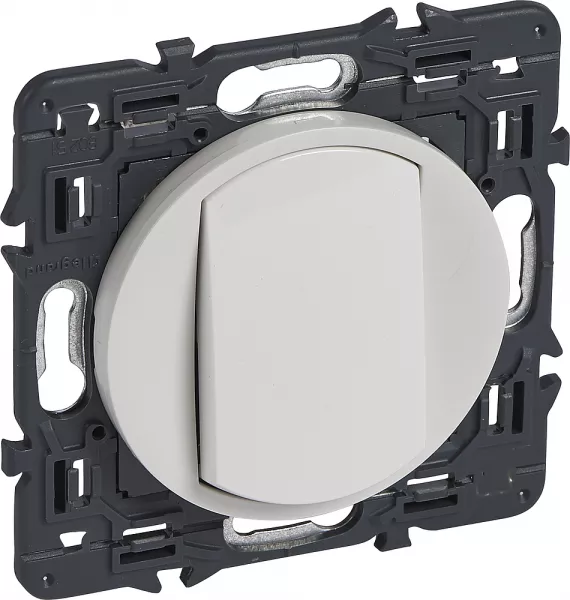 legrand-poussoir inverseur c�liane 6a avec enjoliveur blanc et support (067731)