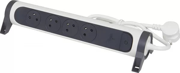 legrand-rallonge 4x2p+t surface avec inter, cordon 1,5m et disjoncteur+led - blanc/gris (049440)