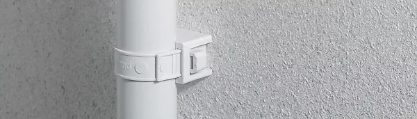 legrand-sachet de 15 attaches pour tubes �20mm - livr�s avec chevilles et 1 outil (098473)
