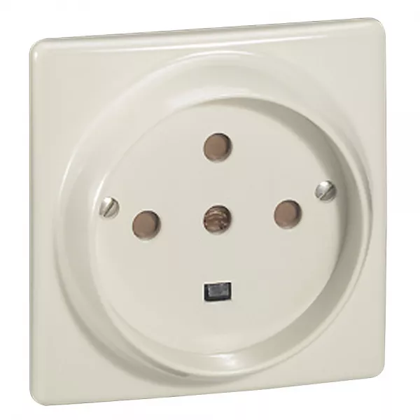 legrand-socle 3p+n+t 32a avec �clips de protection (055817)