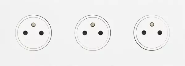legrand-triple prise de courant 2p+t 16a 250v - epure blanc satin art d\'arnould (67933)