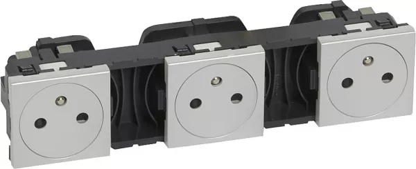 legrand-triple prise de courant 2p+t surface pr�c�bl�es mosaic 3x2 modules - alu (079346)