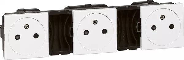legrand-triple prise de courant 2p+t surface pr�c�bl�es mosaic 3x2 modules - blanc (077136)