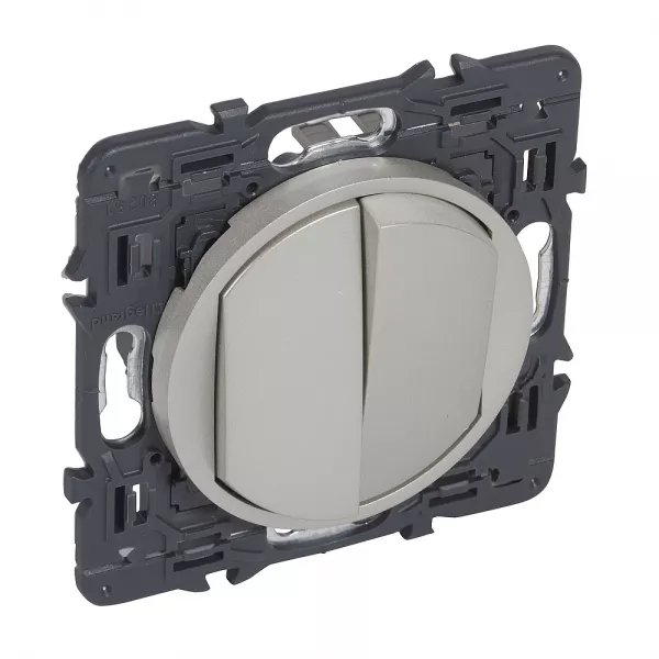 legrand-va-et-vient et poussoir inverseur c�liane avec enjoliveur titane et support (067709)