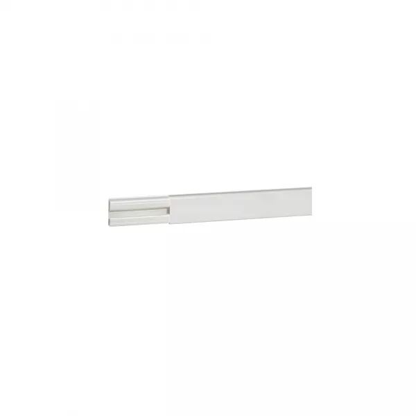 MOULURE 20X12,5MM AVEC CLOISON - LONGUEUR 2,1M