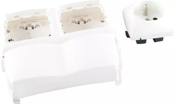 planet wattohm-prise 2p+t + emplacement vide saillie keva-pour moulure keva hauteur 15mm-blanc (11952)