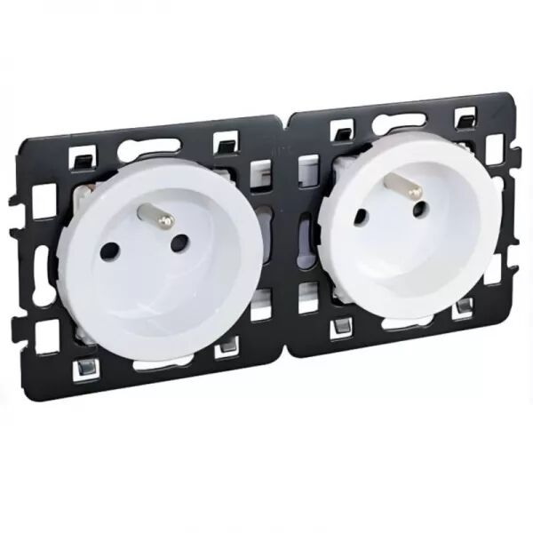 SQUARE PC Double 2P+T pr�cab. BLC (60263)
