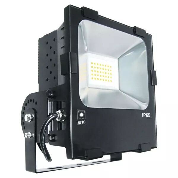 TWISTER 200-Proj. Ext. IP65 IK08, noir, angle 110�, LED int�g.200W 4000K 20500lm (50119)